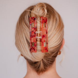 Karmijnrode haarclip