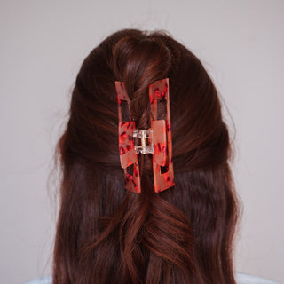 Karmijnrode haarclip